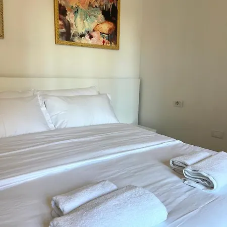 Apartment In The New Bazaar Of - Hana Blu