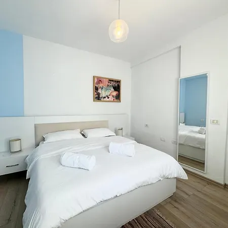 Apartment In The New Bazaar Of - Hana Blu